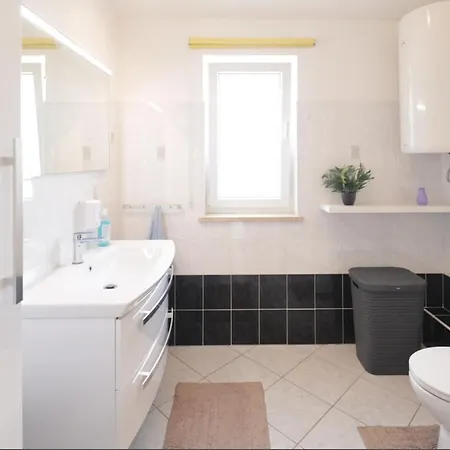 Lejlighed Relaxing Oasis Near