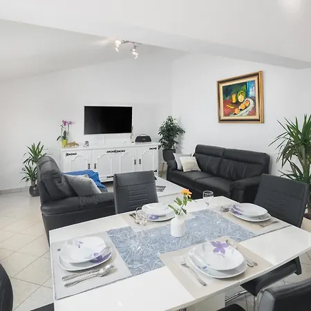 Relaxing Oasis Near Daire